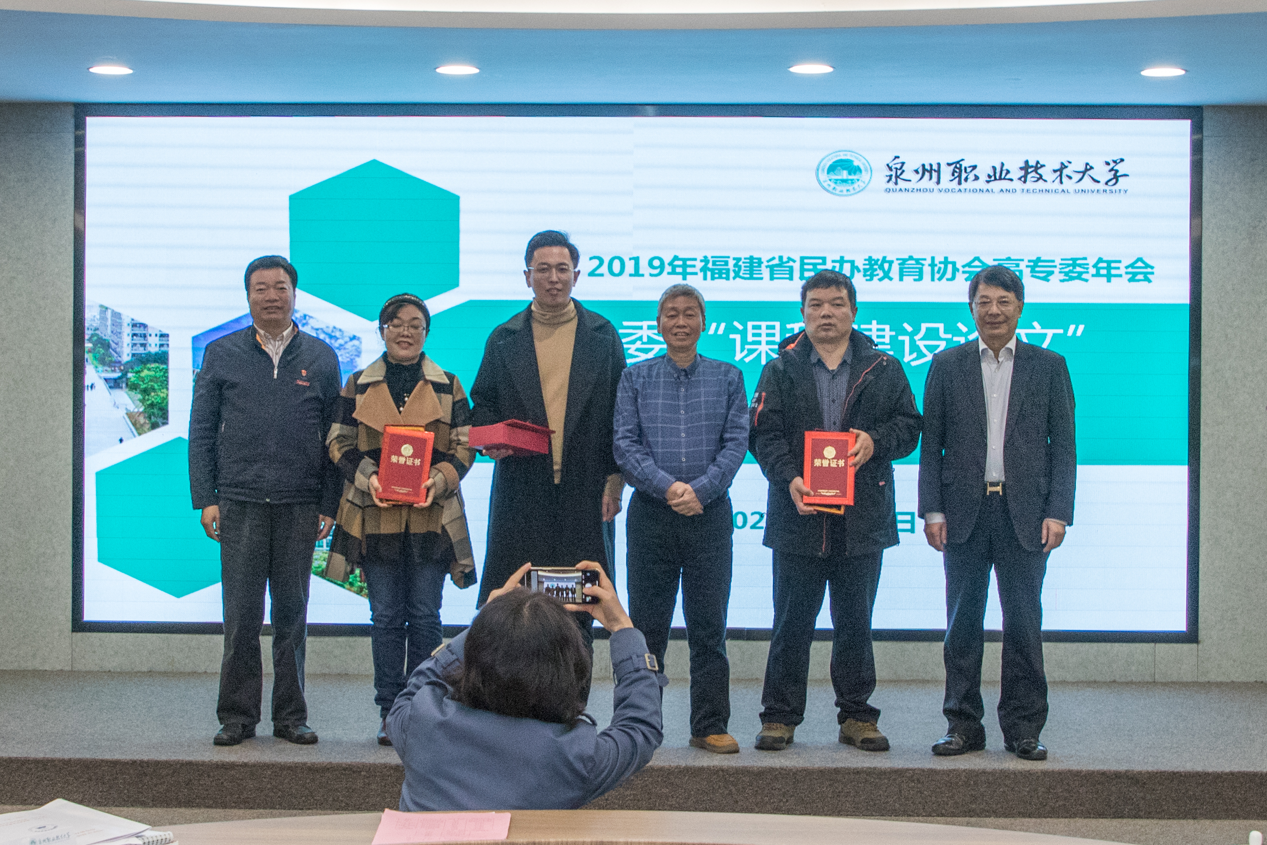 IMG_0122.jpg IMG_0122.jpg